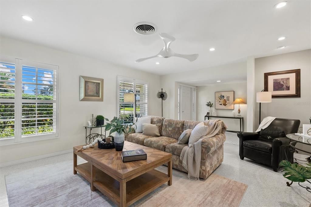 Active With Contract: $975,000 (4 beds, 2 baths, 1832 Square Feet)