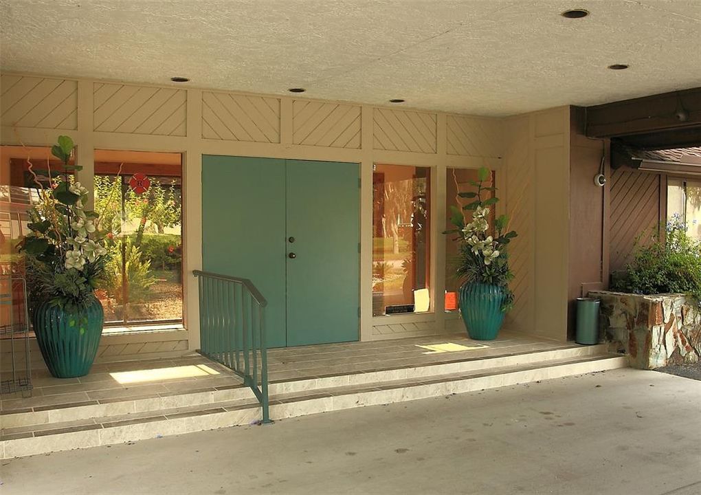 For Rent: $1,800 (2 beds, 2 baths, 1026 Square Feet)