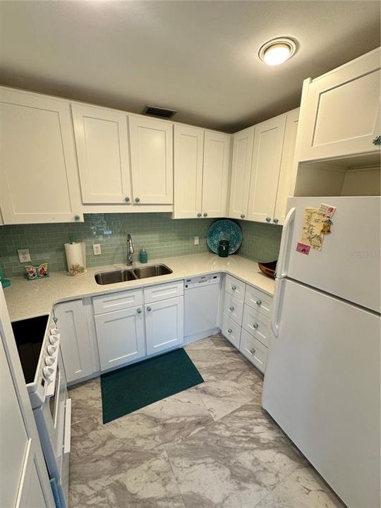 For Rent: $1,800 (2 beds, 2 baths, 1026 Square Feet)