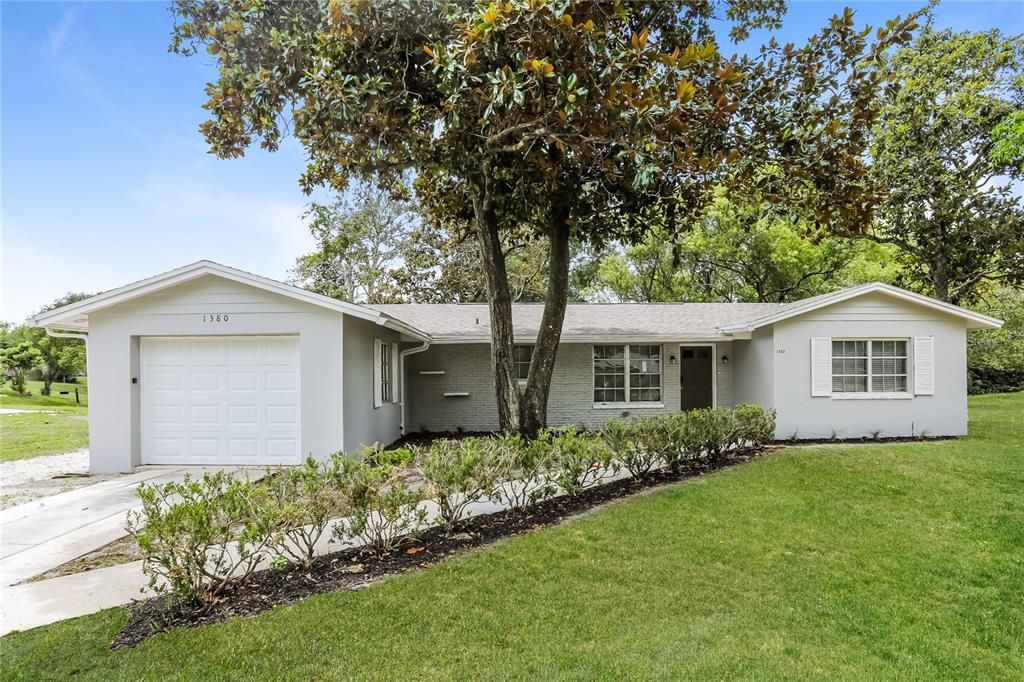 Recently Rented: $1,795 (3 beds, 2 baths, 1311 Square Feet)