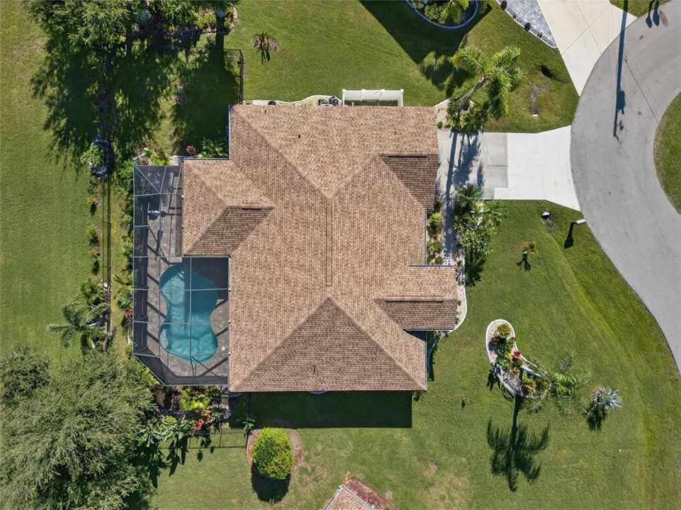 Active With Contract: $415,000 (3 beds, 2 baths, 2000 Square Feet)