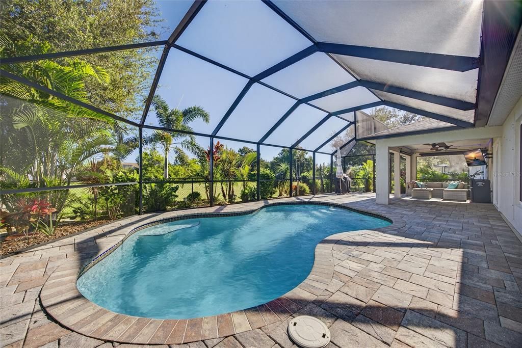 Active With Contract: $415,000 (3 beds, 2 baths, 2000 Square Feet)