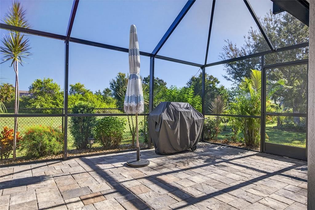 Active With Contract: $415,000 (3 beds, 2 baths, 2000 Square Feet)