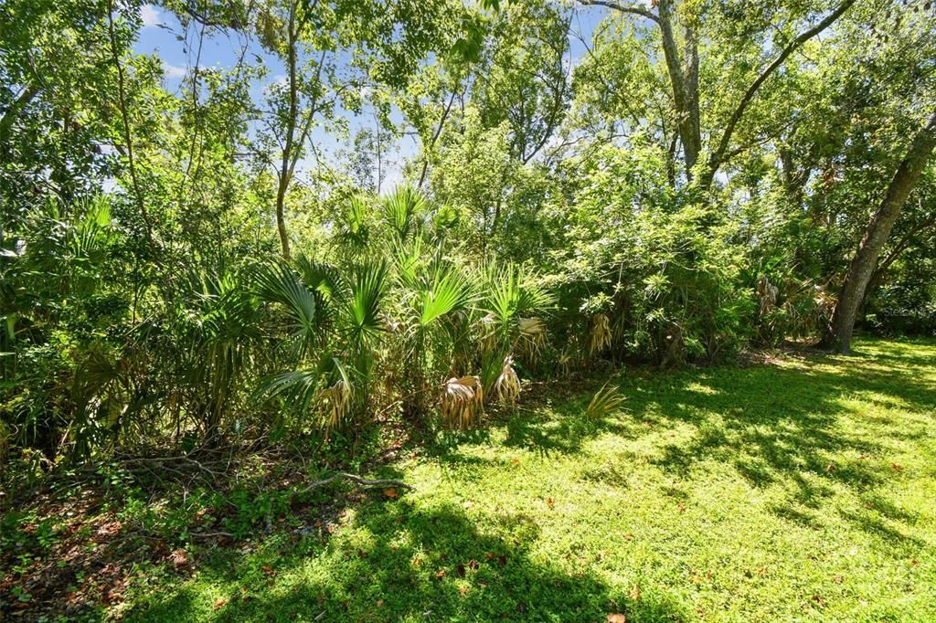 待售: $345,000 (0.76 acres)