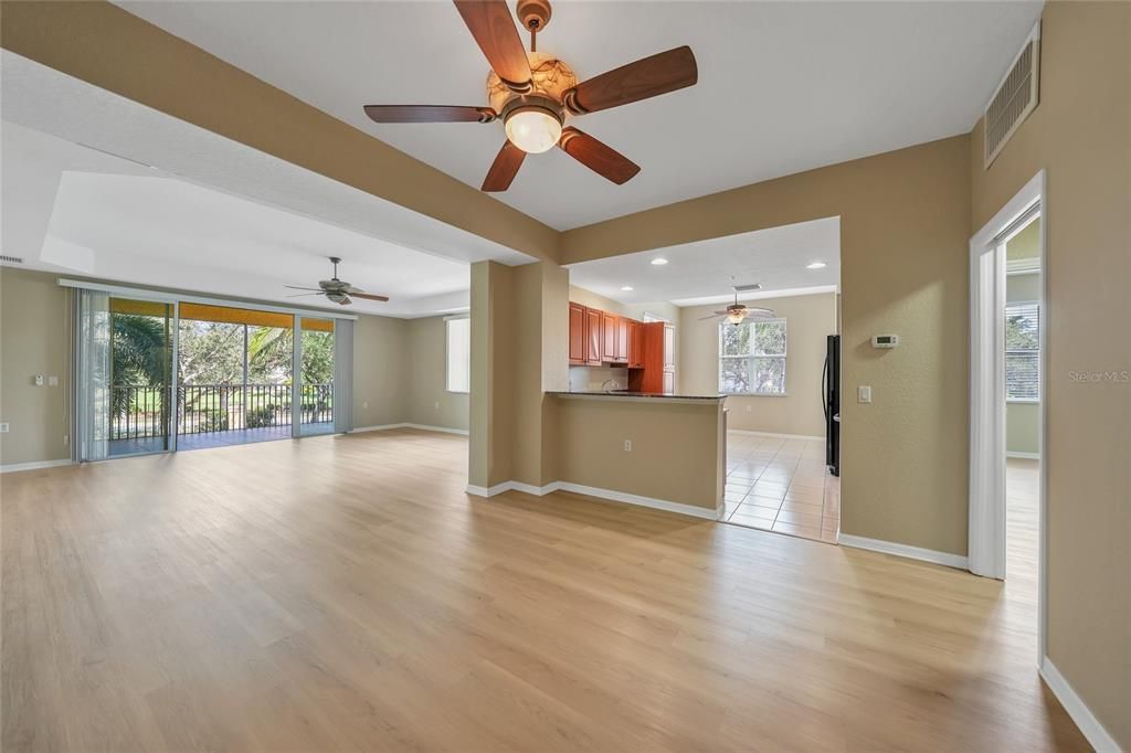 For Sale: $324,999 (3 beds, 2 baths, 1768 Square Feet)