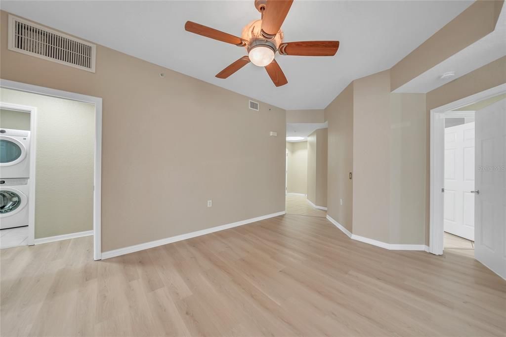 For Sale: $324,999 (3 beds, 2 baths, 1768 Square Feet)