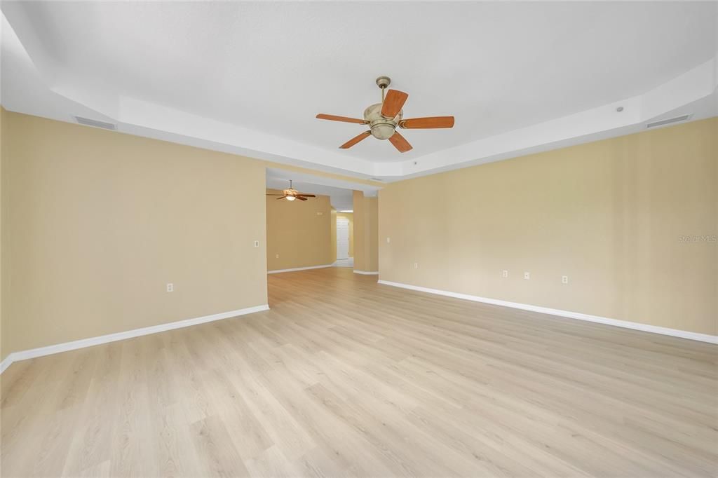 For Sale: $324,999 (3 beds, 2 baths, 1768 Square Feet)