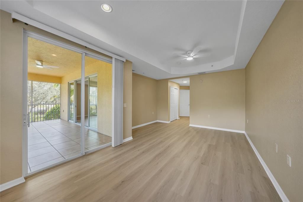 For Sale: $324,999 (3 beds, 2 baths, 1768 Square Feet)