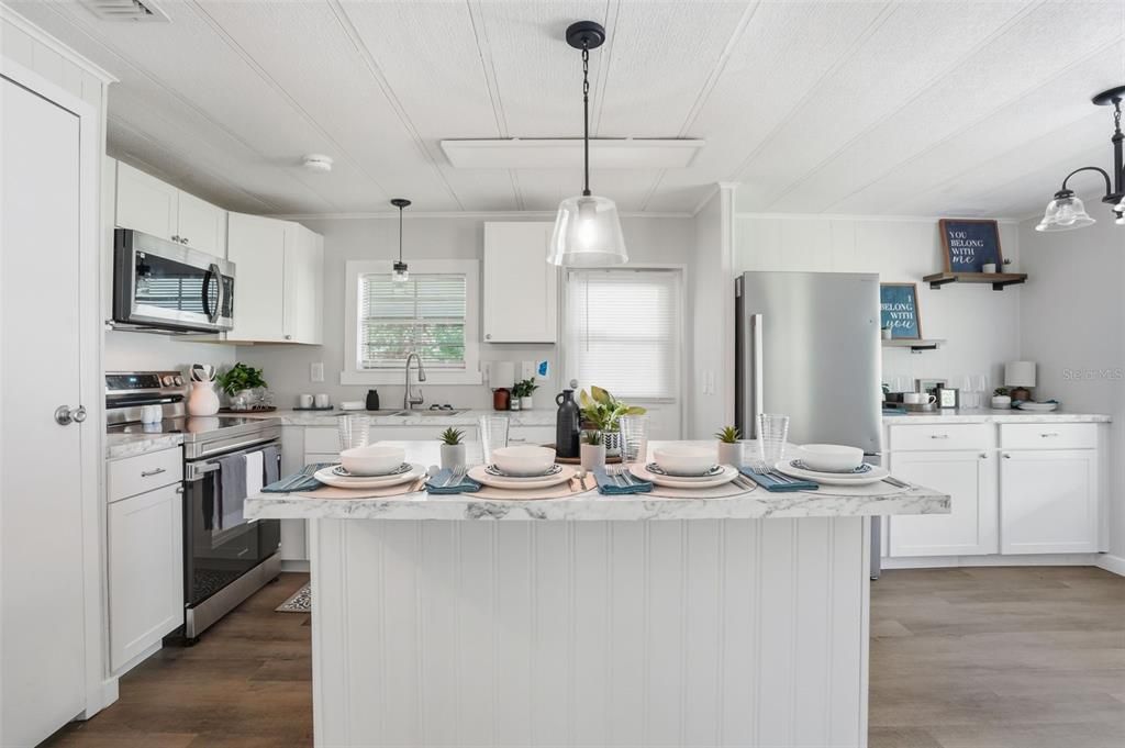 For Sale: $164,900 (2 beds, 2 baths, 1020 Square Feet)