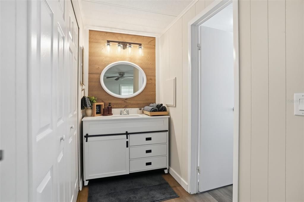 For Sale: $164,900 (2 beds, 2 baths, 1020 Square Feet)