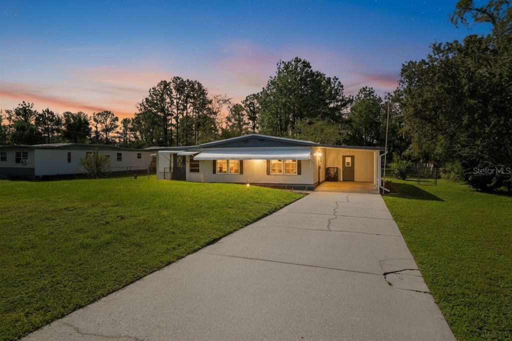 For Sale: $164,900 (2 beds, 2 baths, 1020 Square Feet)