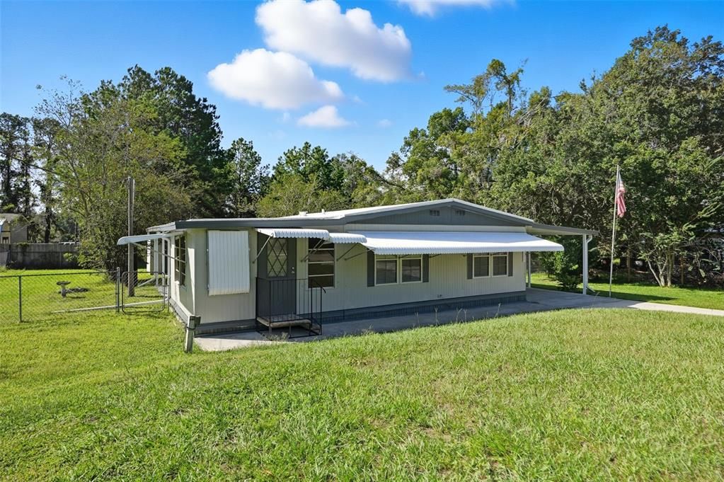 For Sale: $164,900 (2 beds, 2 baths, 1020 Square Feet)