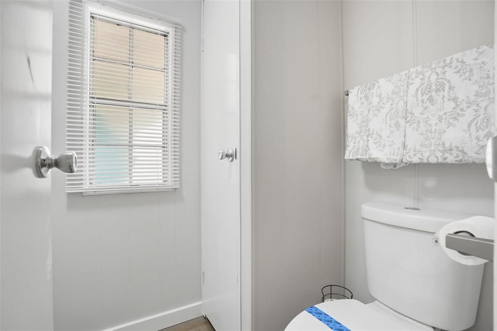 For Sale: $164,900 (2 beds, 2 baths, 1020 Square Feet)