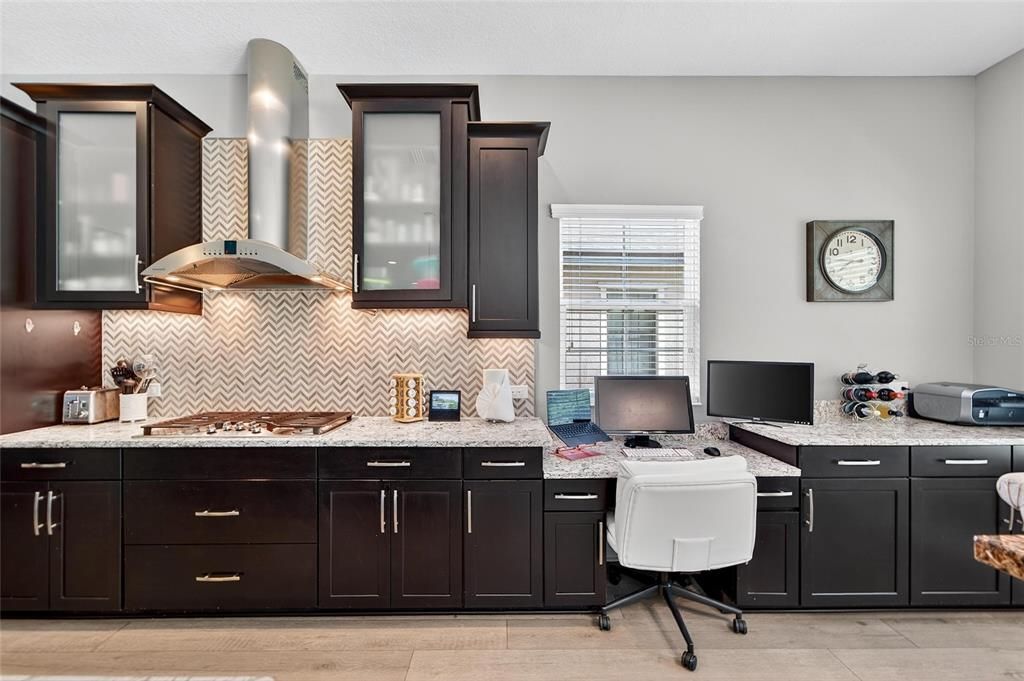 En Venta: $789,000 (5 camas, 4 baños, 4278 Pies cuadrados)