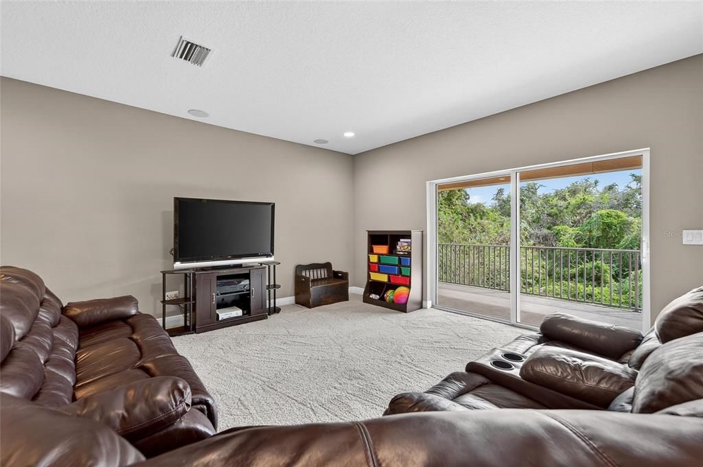 En Venta: $789,000 (5 camas, 4 baños, 4278 Pies cuadrados)