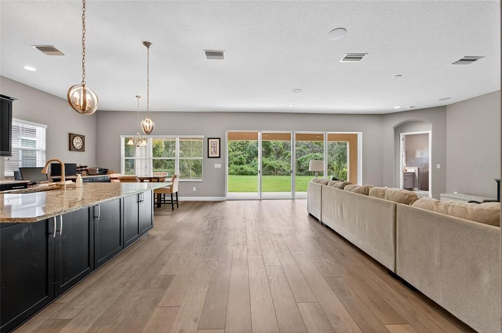 En Venta: $789,000 (5 camas, 4 baños, 4278 Pies cuadrados)