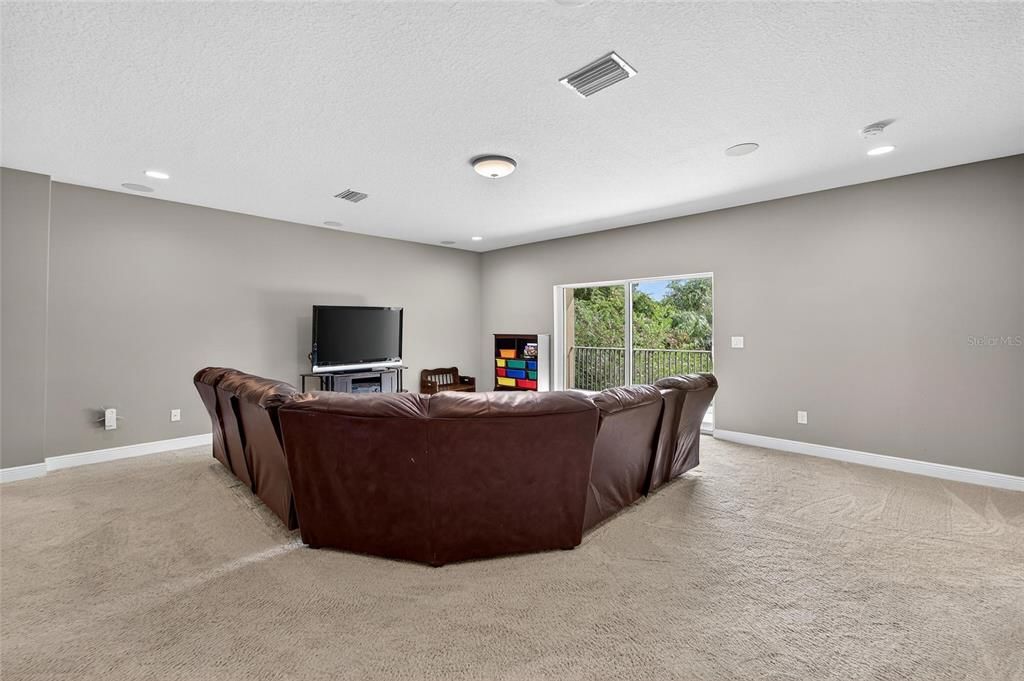 En Venta: $789,000 (5 camas, 4 baños, 4278 Pies cuadrados)