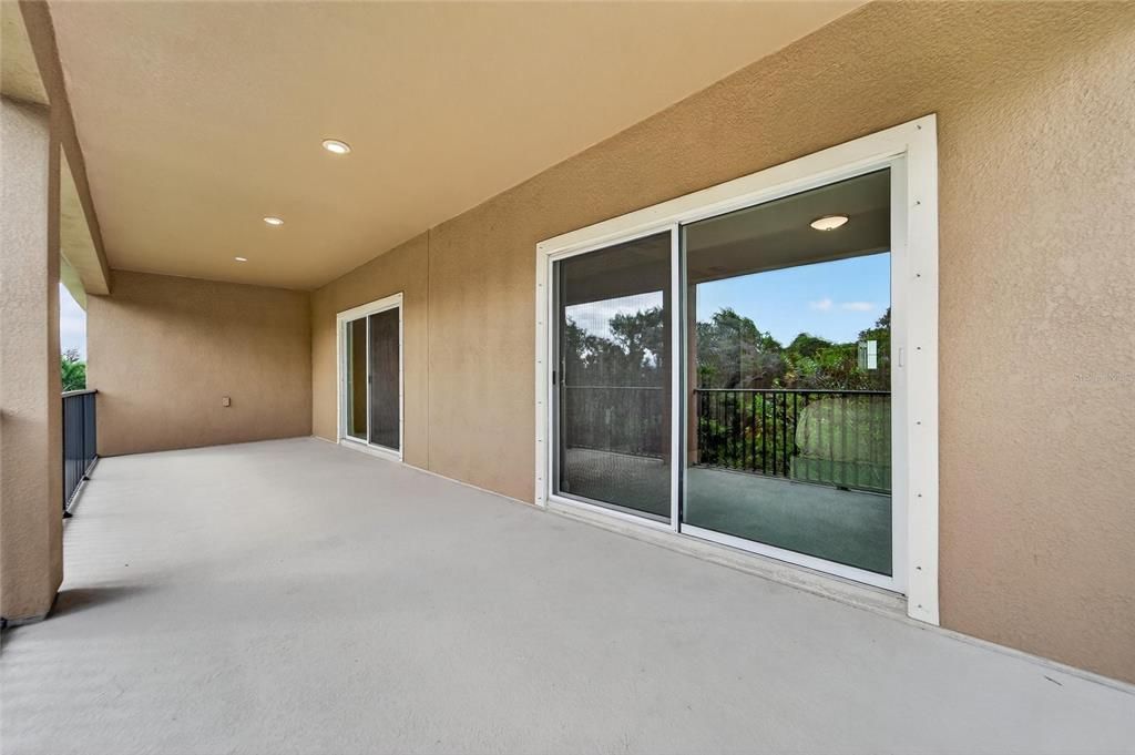 En Venta: $789,000 (5 camas, 4 baños, 4278 Pies cuadrados)