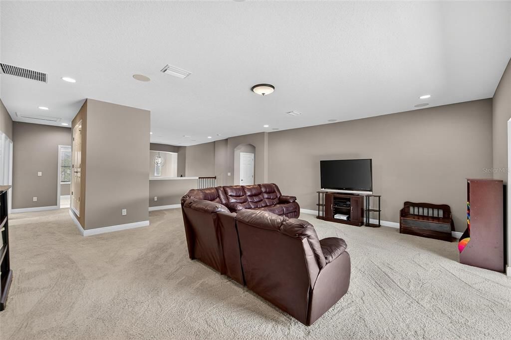 En Venta: $789,000 (5 camas, 4 baños, 4278 Pies cuadrados)