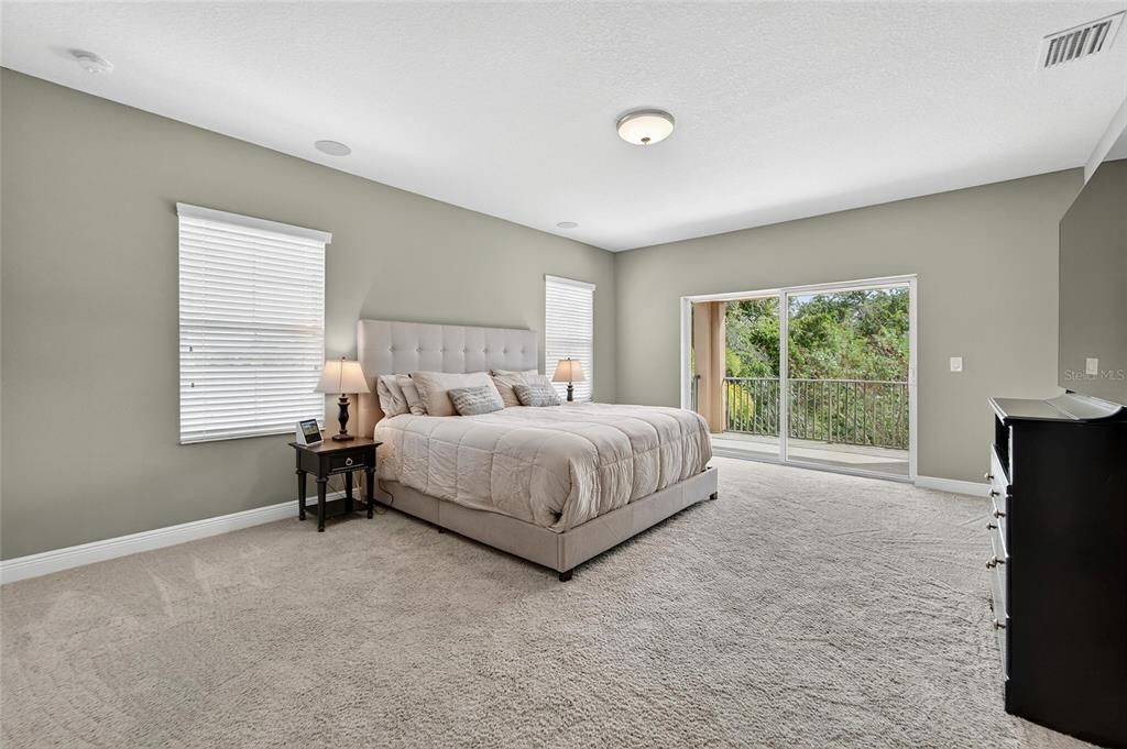 En Venta: $789,000 (5 camas, 4 baños, 4278 Pies cuadrados)