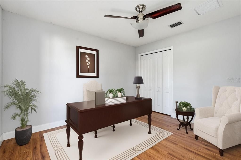 Activo con contrato: $430,000 (4 camas, 3 baños, 2077 Pies cuadrados)