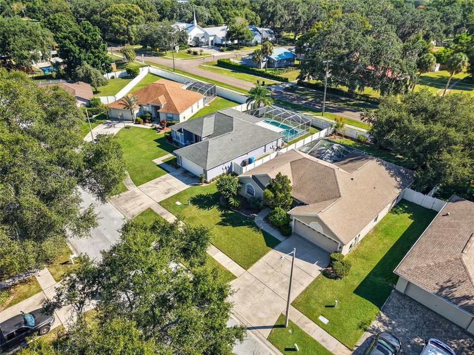 Activo con contrato: $430,000 (4 camas, 3 baños, 2077 Pies cuadrados)