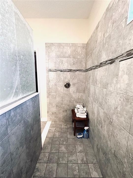 En Venta: $395,900 (3 camas, 2 baños, 1677 Pies cuadrados)