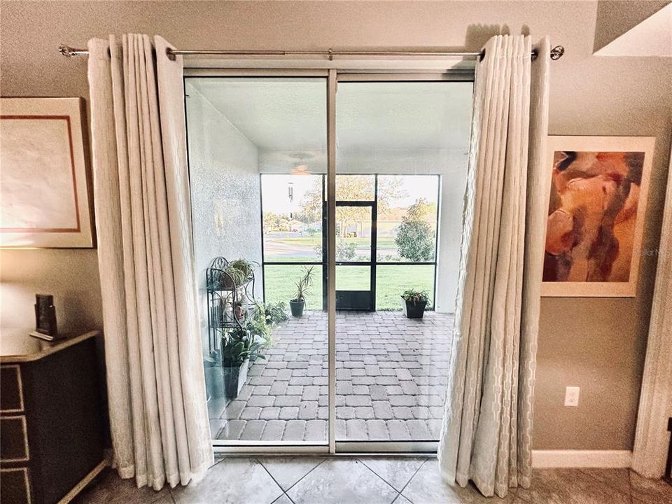 En Venta: $395,900 (3 camas, 2 baños, 1677 Pies cuadrados)