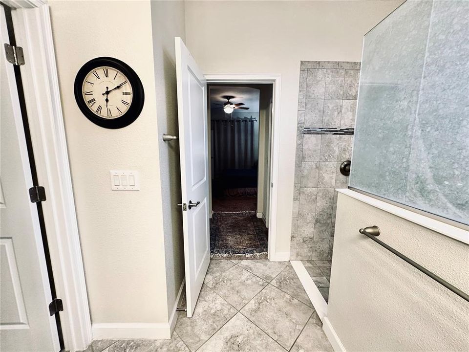 En Venta: $395,900 (3 camas, 2 baños, 1677 Pies cuadrados)