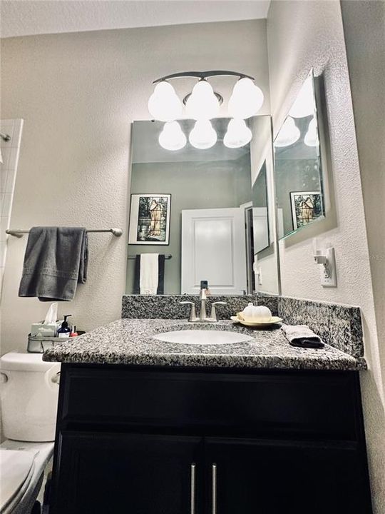 En Venta: $395,900 (3 camas, 2 baños, 1677 Pies cuadrados)