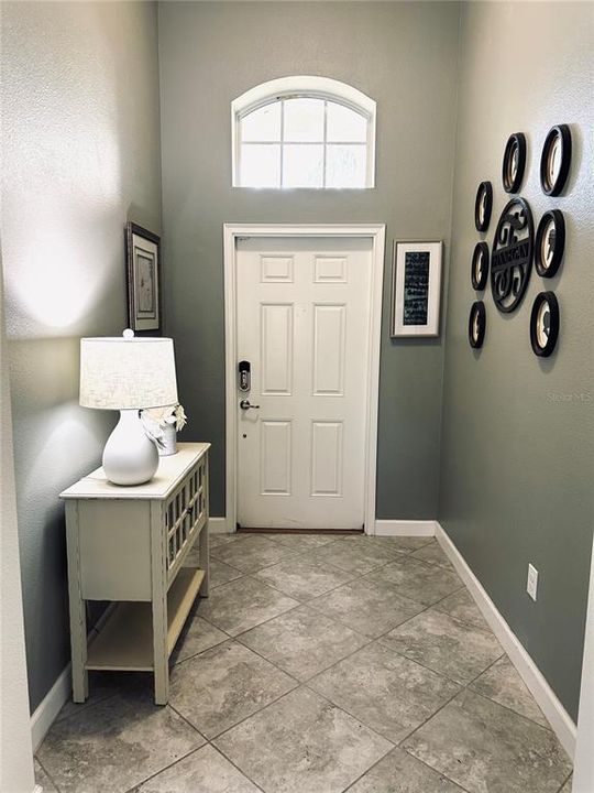 En Venta: $395,900 (3 camas, 2 baños, 1677 Pies cuadrados)