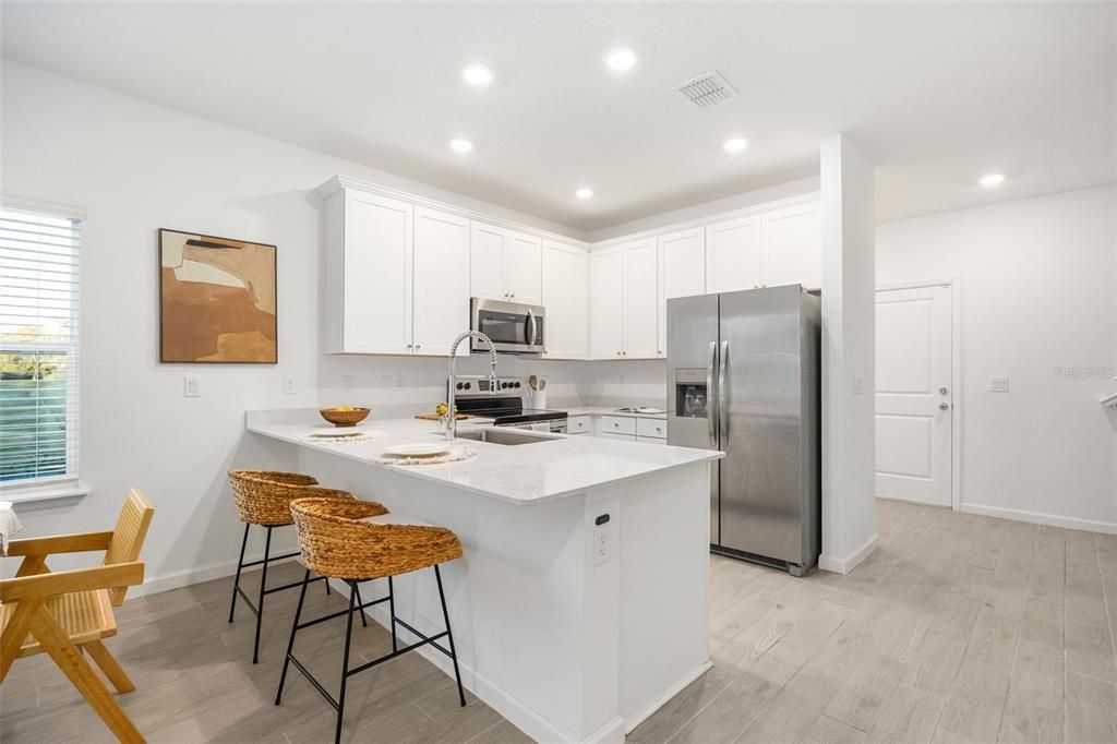 待售: $294,400 (3 贝兹, 2 浴室, 1820 平方英尺)