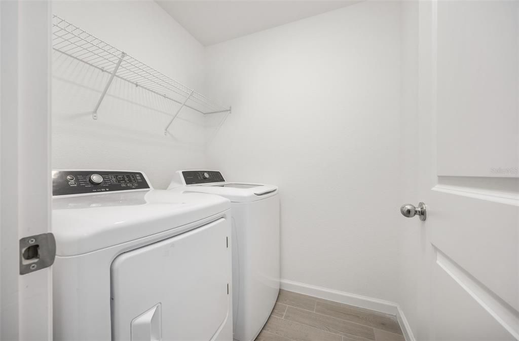 待售: $294,400 (3 贝兹, 2 浴室, 1820 平方英尺)