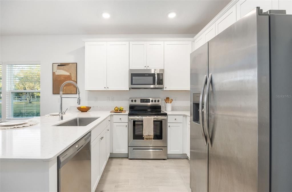 待售: $294,400 (3 贝兹, 2 浴室, 1820 平方英尺)