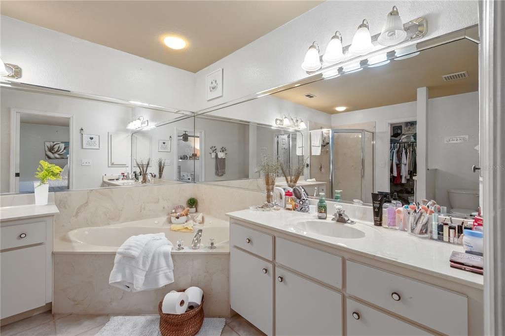 Active With Contract: $275,536 (4 beds, 3 baths, 2026 Square Feet)