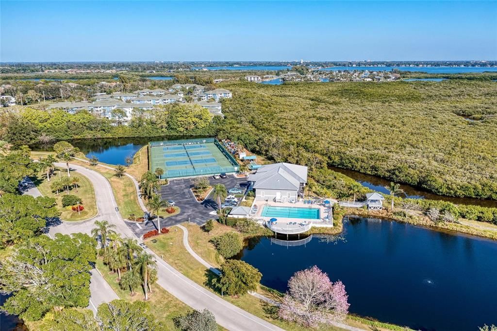 For Sale: $449,900 (3 beds, 2 baths, 1985 Square Feet)