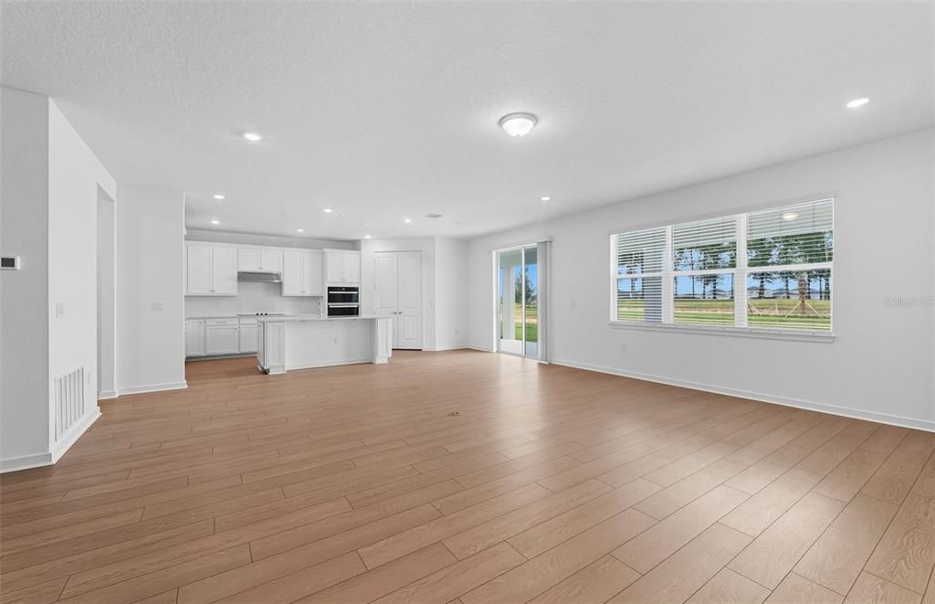 For Sale: $454,370 (3 beds, 3 baths, 2703 Square Feet)