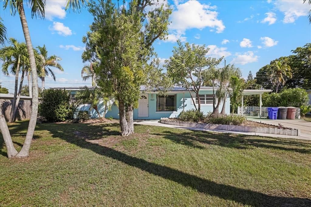 待售: $325,000 (4 贝兹, 2 浴室, 1648 平方英尺)