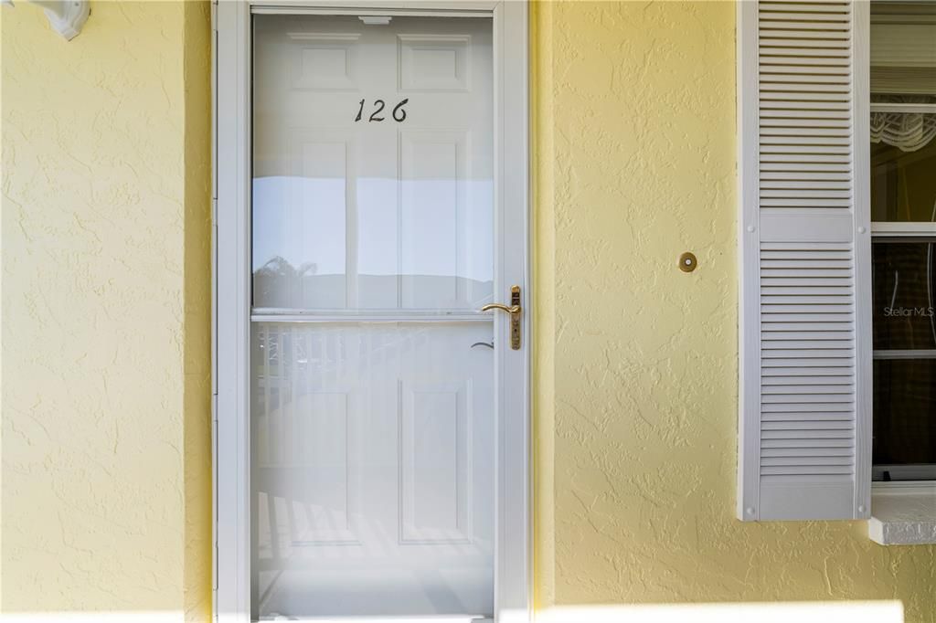 Под контрактом: $215,000 (2 спален, 2 ванн, 1110 Квадратных фут)