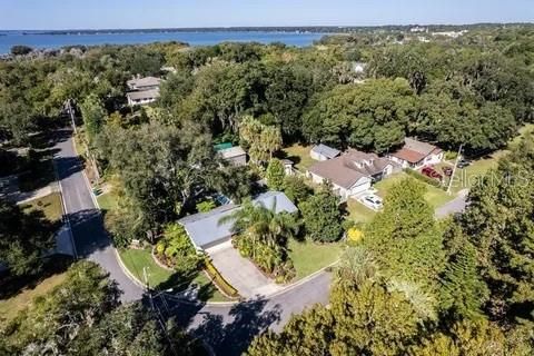 Active With Contract: $385,000 (2 beds, 2 baths, 1000 Square Feet)