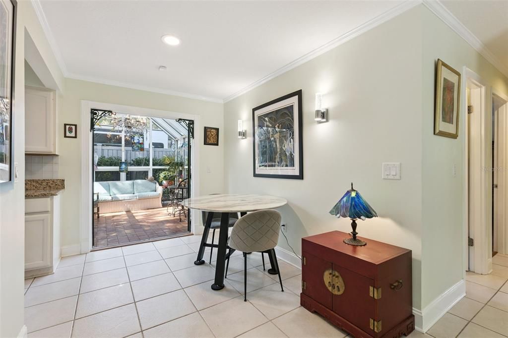 Active With Contract: $385,000 (2 beds, 2 baths, 1000 Square Feet)