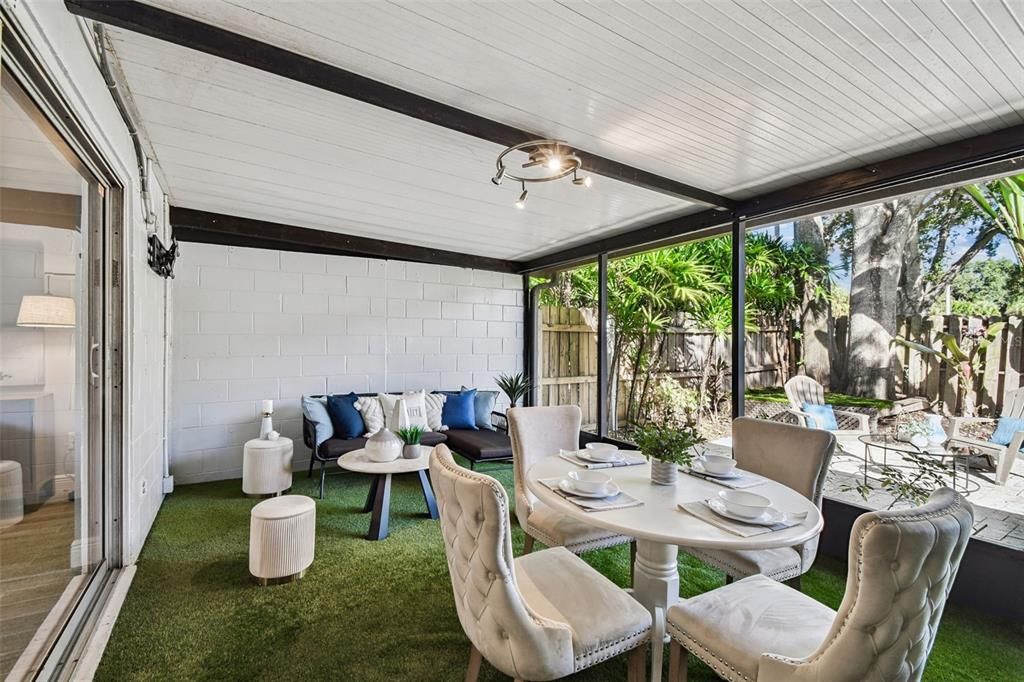 Active With Contract: $559,000 (2 beds, 2 baths, 1496 Square Feet)