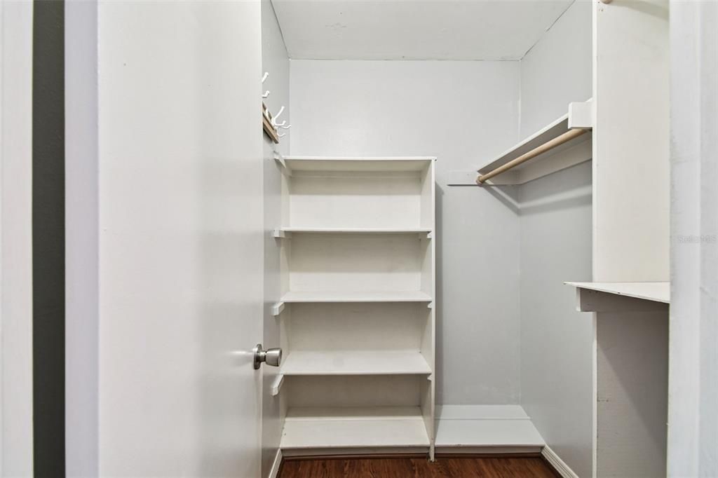 Active With Contract: $559,000 (2 beds, 2 baths, 1496 Square Feet)