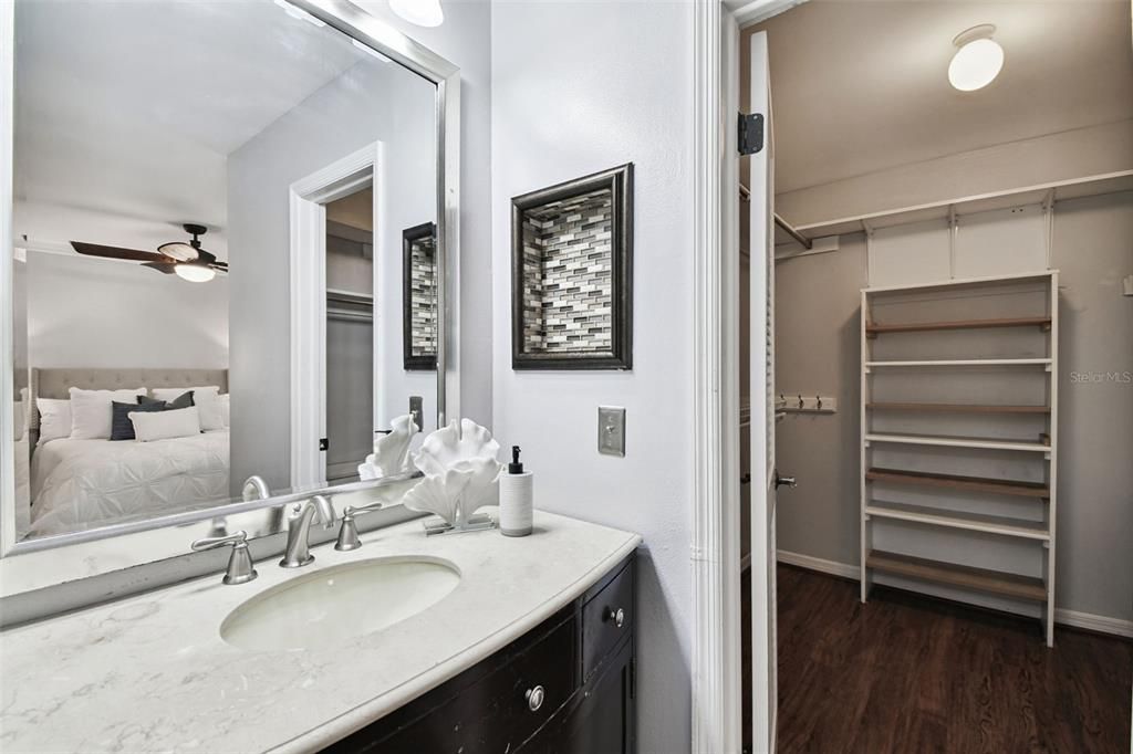 Active With Contract: $559,000 (2 beds, 2 baths, 1496 Square Feet)