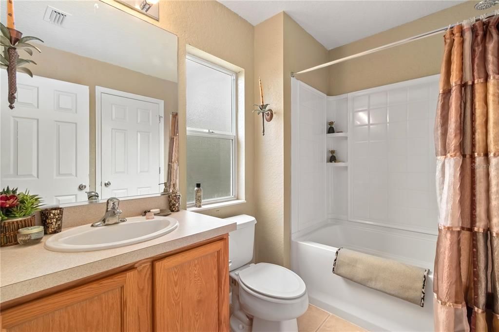 待售: $239,000 (3 贝兹, 2 浴室, 1542 平方英尺)