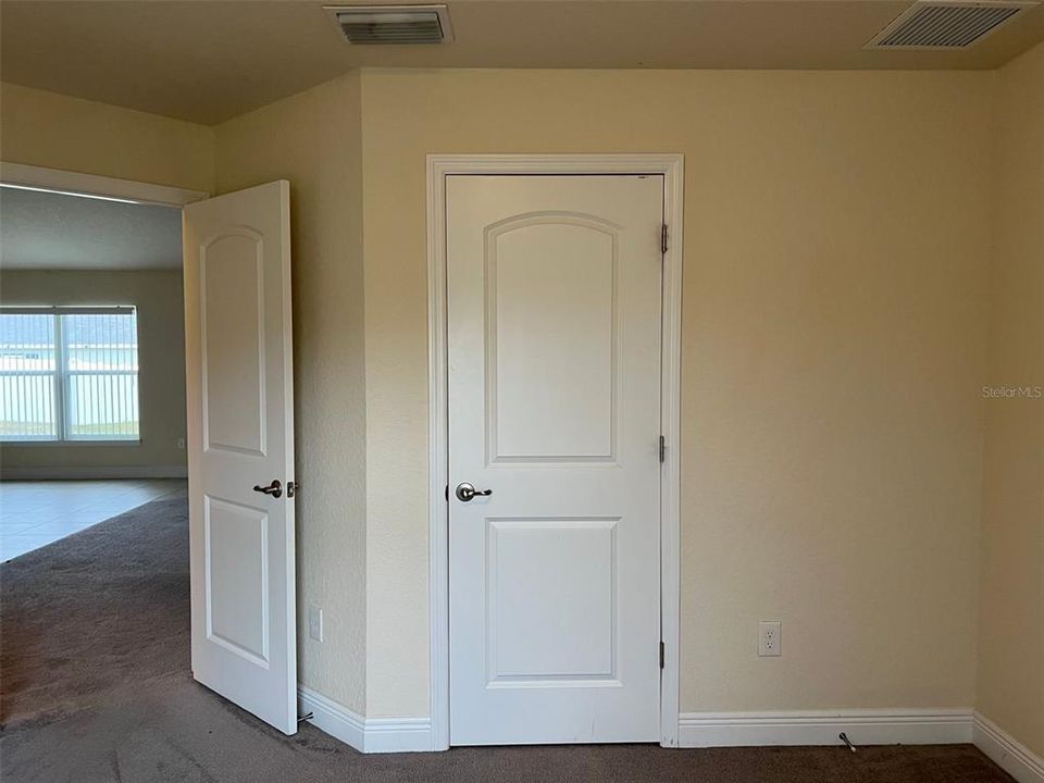 出租: $1,899 (4 贝兹, 2 浴室, 1767 平方英尺)