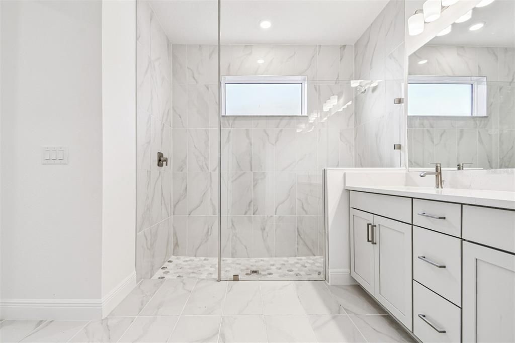 待售: $599,999 (3 贝兹, 2 浴室, 2337 平方英尺)