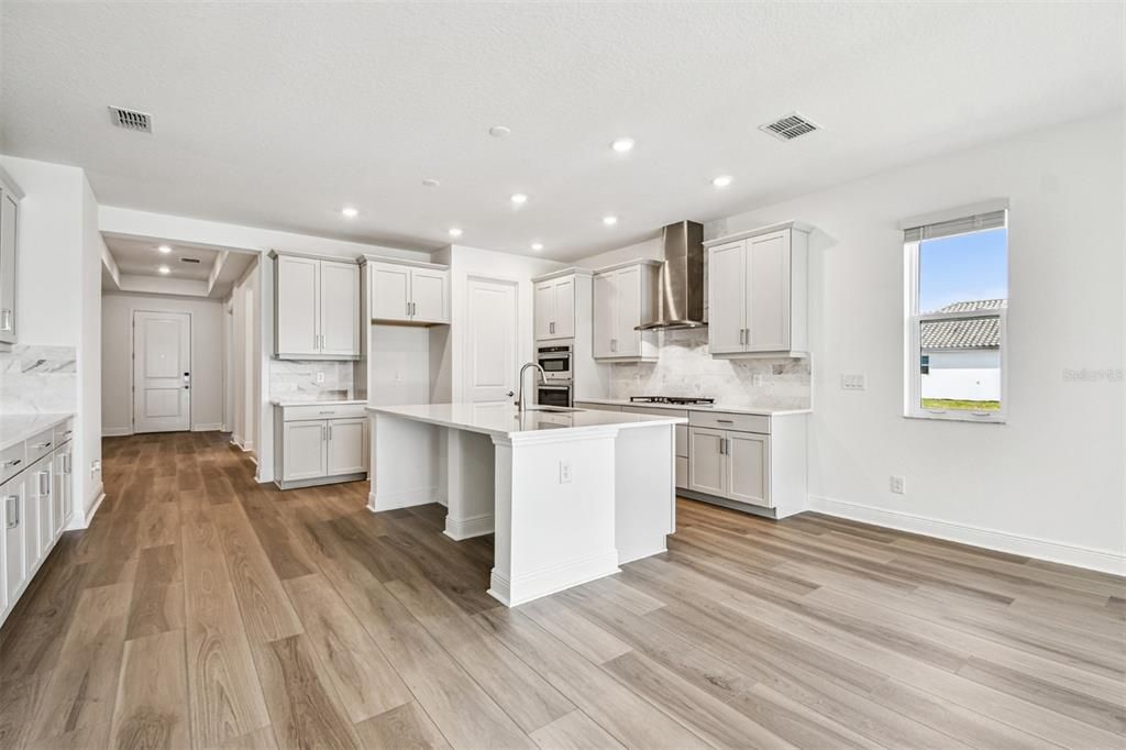 待售: $599,999 (3 贝兹, 2 浴室, 2337 平方英尺)