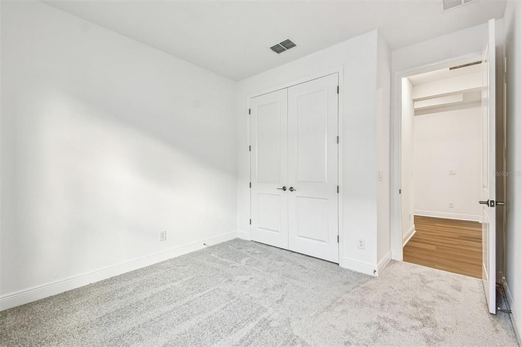 待售: $599,999 (3 贝兹, 2 浴室, 2337 平方英尺)