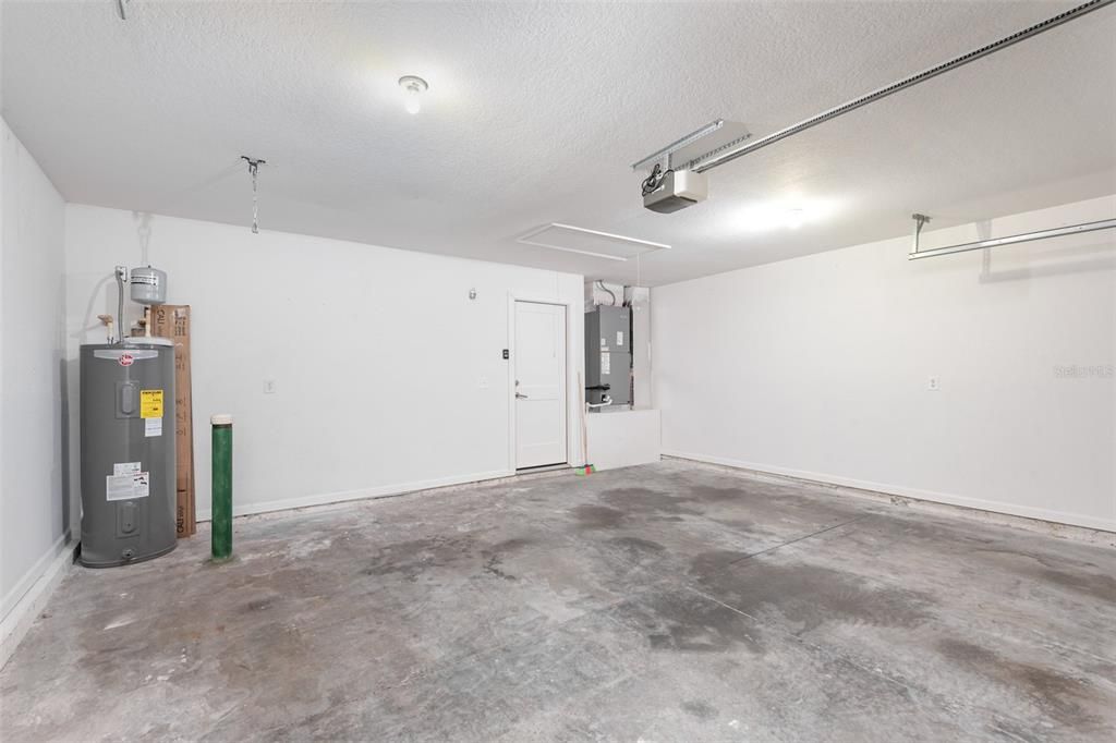 For Sale: $260,000 (3 beds, 2 baths, 1404 Square Feet)